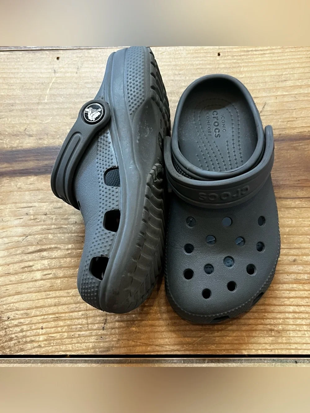 CROCS Kids Classic Clog in Charcoal Gray Size 13